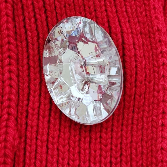 Red Sweater Holiday Christmas Valentine's - Picture 2 of 9